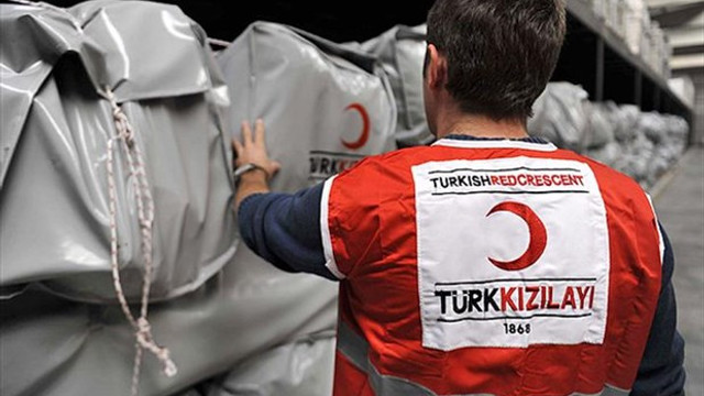 Kızılay, boğaz manzaralı ve yüzme havuzlu köşk kiraladı