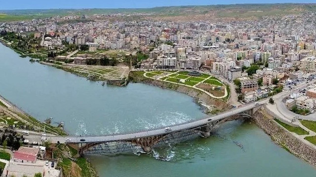Baraj kapakları kapatılınca ilçe susuz kaldı