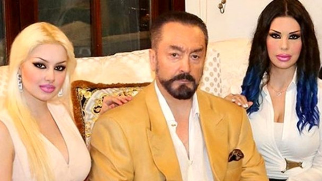 Adnan Oktar mahkemede kendisine gülümseyen kediciklere: ''Maşallah''