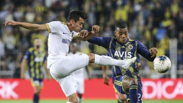 Fenerbahçe - Ankaragücü maçında Garry Rodrigues sakatlandı