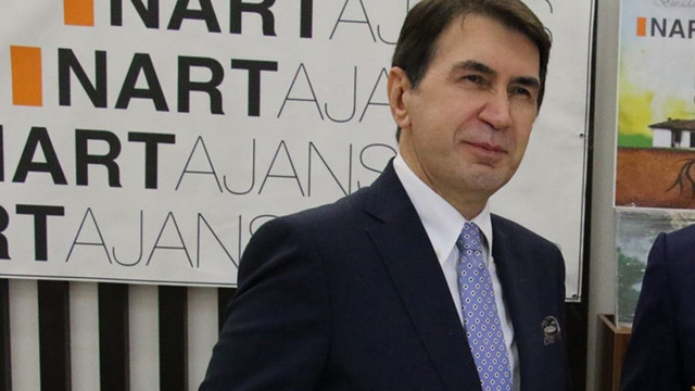 Bakan'ın ''tetikçi'' dediği yazardan yazılarına zorunlu ara!