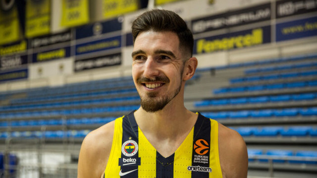 Nando de Colo: Muhteşem basketbol oynadıkları için Fenerbahçe Beko'dayım
