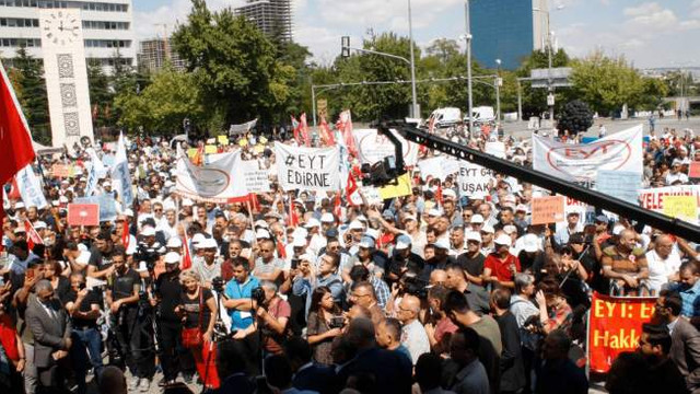 Emeklilikte yaşa takılanların gözü bu düzenlemede
