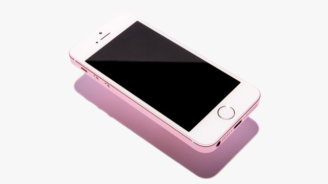 Apple piyasaya ucuz iPhone sürecek