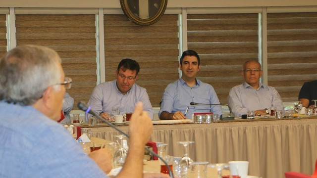 Başkan Gökhan Yüksel, Kartal’ın Muhtarları ile Bir Araya Geldi