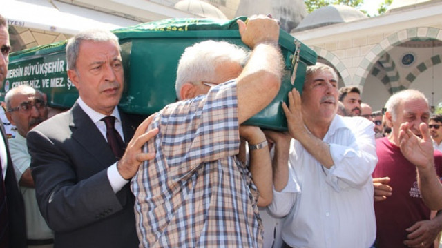 Bakan Hulusi Akar'ın acı günü