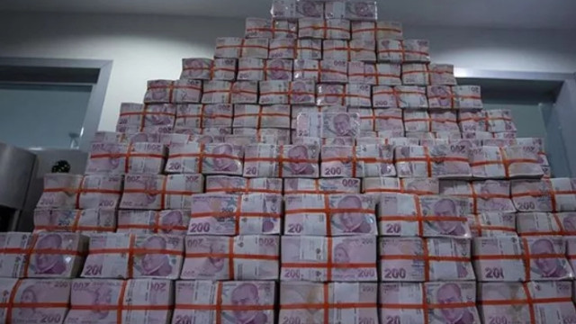 Yılbaşı gecesi 4 ilimiz uyumadı! Büyük ikramiyenin sahipleri aranıyor!