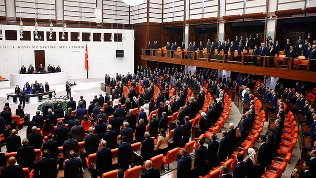 AK Parti'de soruşturma ikilemi !