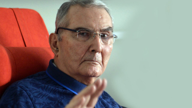 Deniz Baykal'dan hükümete Libya desteği