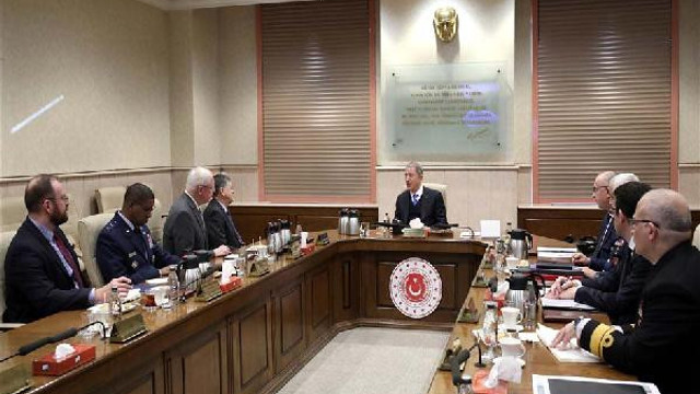 Bakan Akar, James Jeffrey ile görüştü