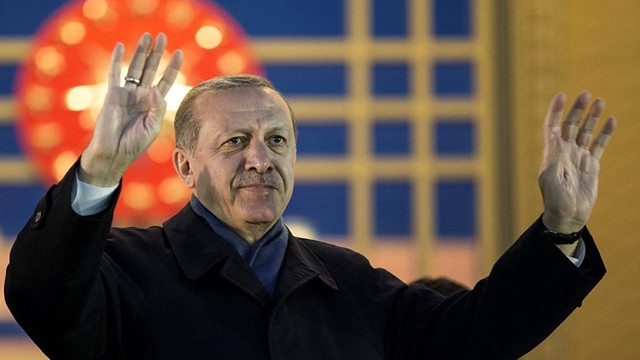 AK Parti'den sürpriz hamle ! 100'e yakın belediye başkanı transfer edecek