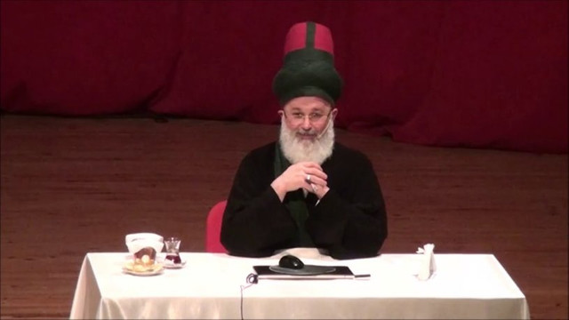 O isimden ilginç kriz önerisi: ''Maaşları düşürün''