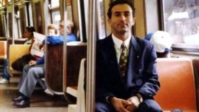 Bakan Çavuşoğlu öğrencilik yıllarına ait fotoğrafını paylaştı
