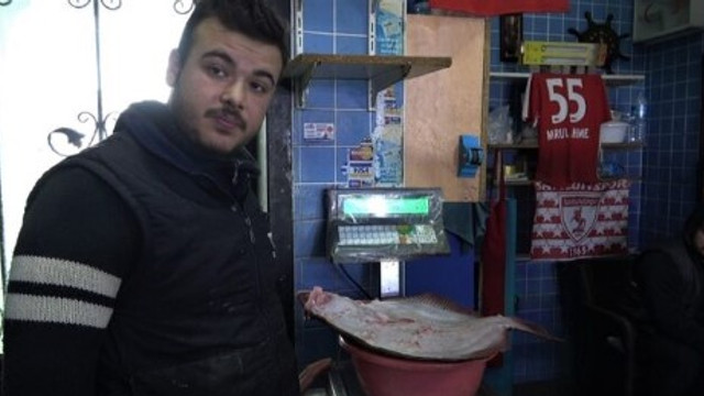 Kalkan balığının fiyatı dudak uçuklatıyor