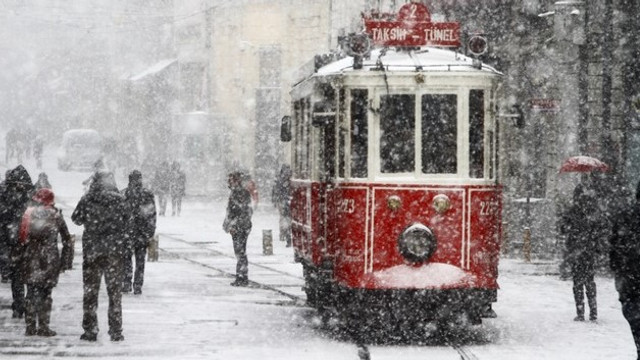 Dikkat ! Meteoroloji saat verip uyardı! Kar geliyor