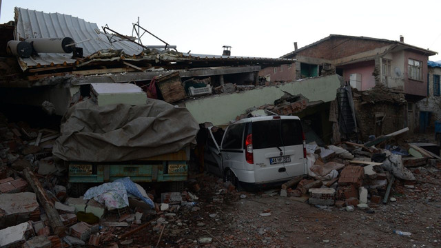 Elazığ’daki depremzedeleri duygulandıran mektup