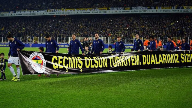 Süper Lig: Fenerbahçe: 0 - Medipol Başakşehir: 0 (Maç devam ediyor)
