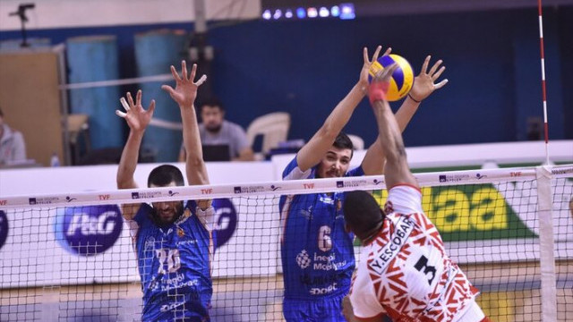 Voleybol: AXA Sigorta Efeler Ligi