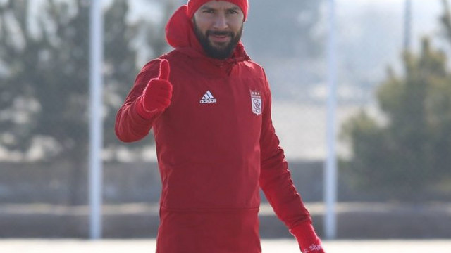Yasin Öztekin: “Takıma katkı sağlamak istiyorum”
