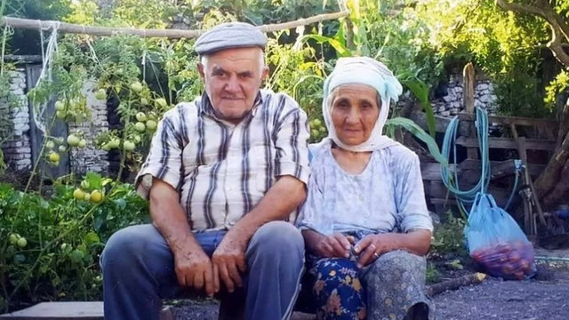 68 yıldır evli çift 10 dakika arayla hayatını kaybetti
