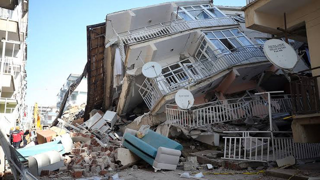 DenizBank deprem bölgesinde ödemeleri 3 ay faizsiz erteliyor