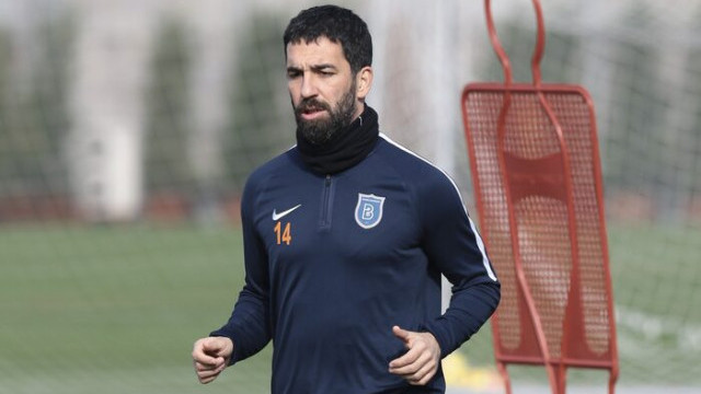Başakşehir'de Arda Turan'la yollar ayrıldı