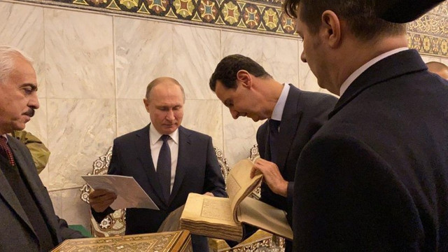Yarın Türkiye'ye gelecekti... Putin Esad'la görüştü !