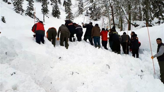 Adana'da çığ altında kalan işçinin cesedine ulaşıldı