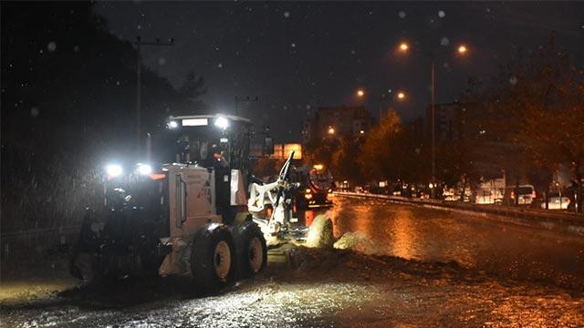 Bursa Valiliği'nden ''fırtına'' uyarısı
