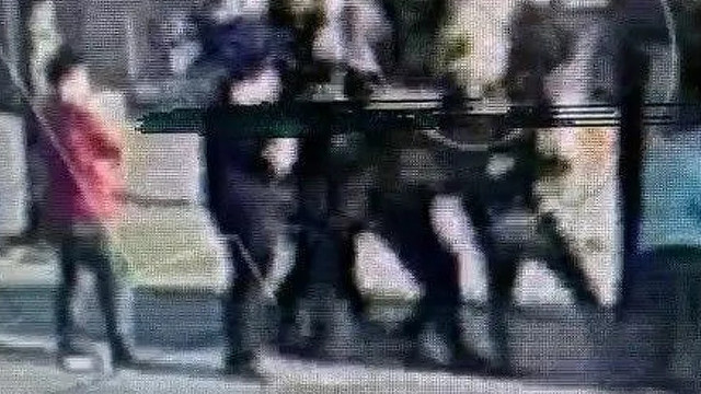 ATM sapığı polise kafa atıp kaçmaya çalıştı