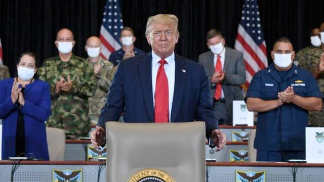 Trump test sonucu çıkar çıkmaz miting yaptı