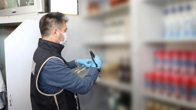 Emniyet'ten peş peşe operasyon: Tonlarca sahte içki ele geçirildi
