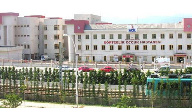 Kendisini uyaran sağlık çalışanına saldırdı!