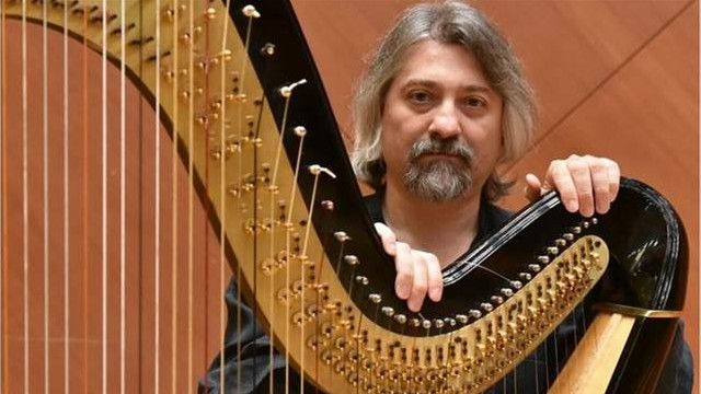 Yeldeğirmeni Sanat kapılarını Kadıköy'de açıyor