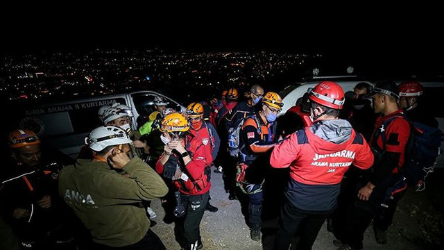 Uludağ'ın eteklerinde kaybolan 4 kişi bulundu