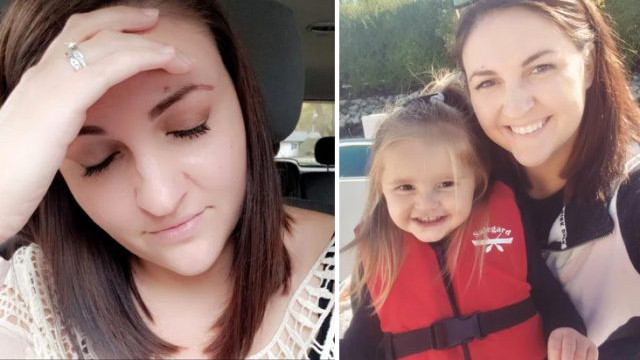 Annesinin Ciplak Fotograflarini Rehberdeki Herkese Gonderdi Dunya