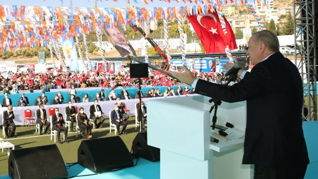 Cumhurbaşkanı Erdoğan'dan o ülkelere tepki: Ermenistan'a silah veriyorlar
