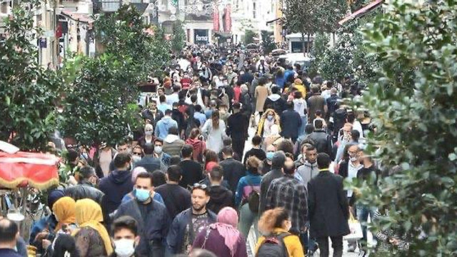 Bakan Koca paylaştı: ''Sağlam giren, hasta çıkar''