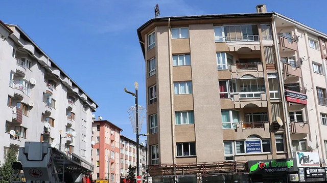 Sivas'ta bir işçi yevmiyeleri ödenmeyince intihara kalkıştı