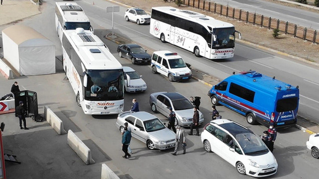 43 ilin geçiş noktasında sıkı denetim! Otobüsler tek tek durduruldu