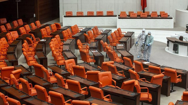 27'si AK Partili 32 milletinvekilinin sesi çıkmadı