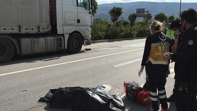 Feci ölüm! TIR'ın altında kalan genç hayatını kaybetti