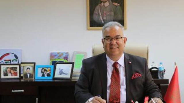 Aşı gönüllüsü profesör: Aşı kaynaklı yan etki hissetmedim