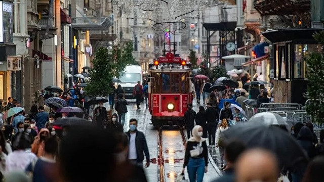 ''İstanbul Vuhan'a döndü, haftalık ölüm sayıları 3 kat arttı!''