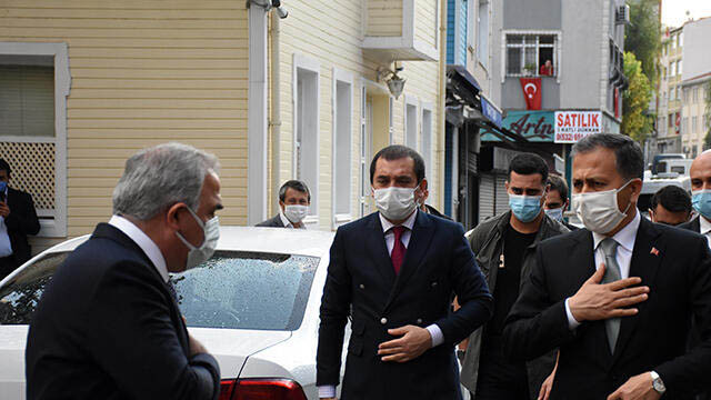 Vali Yerlikaya Kariye Camisi'nde incelemelerde bulundu