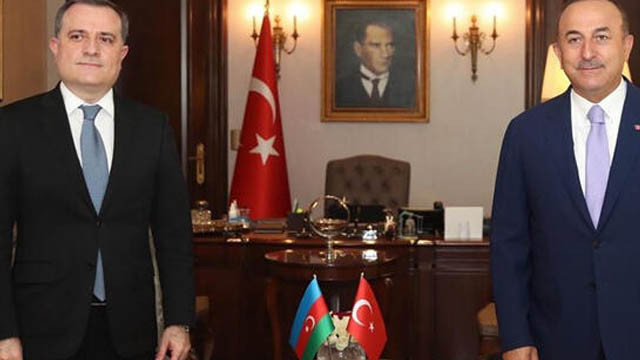 Bakan Çavuşoğlu, Azerbaycan Dışişleri Bakanı ile görüştü