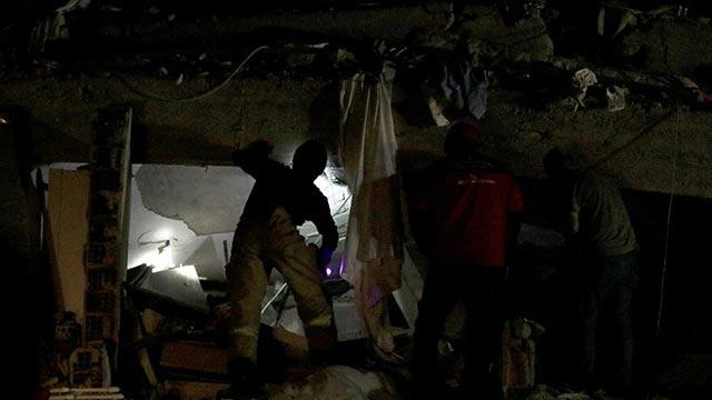 Vali Köşger açıkladı! İzmir'de çadır kurulacak yerler!