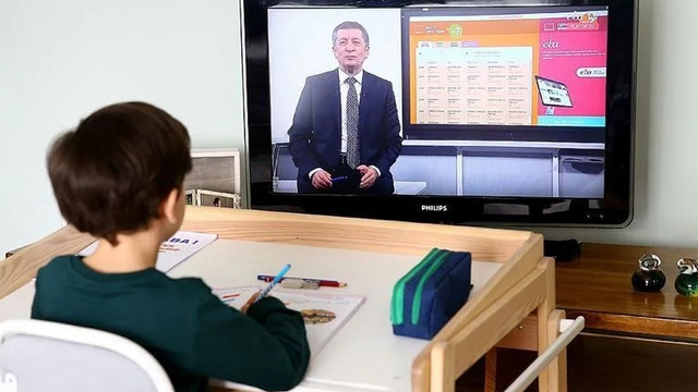 MEB uzaktan eğitimin ilk hafta programını açıkladı