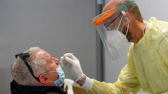 İtalya'da koronavirüsten son 24 saatte 827 kişi hayatını kaybetti