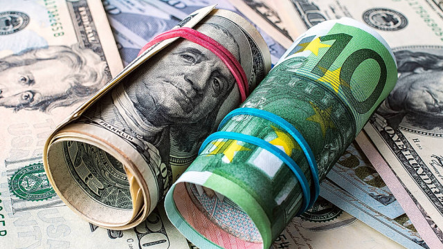 Piyasalar geri çekildi! Dolar, euro ve altında dikkat çeken düşüş
